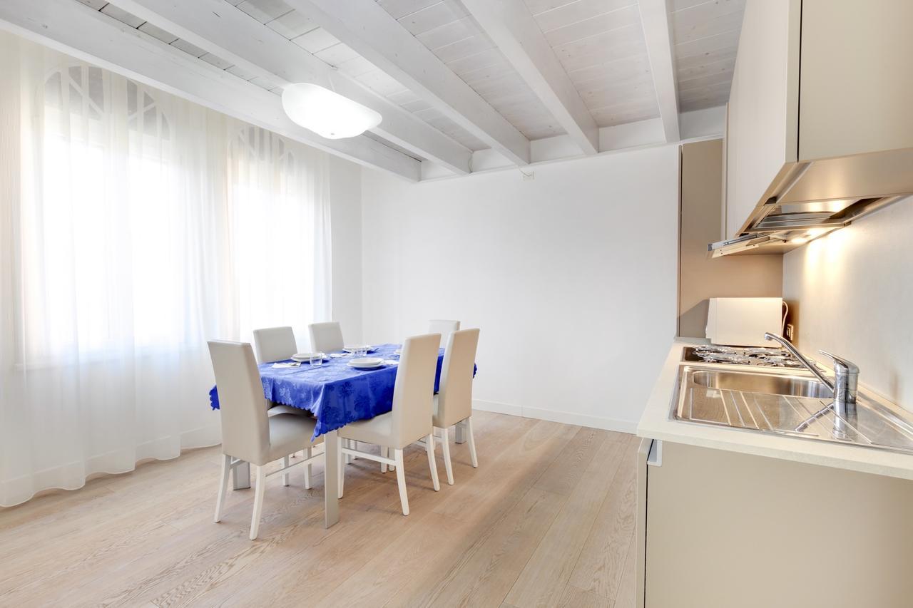 Residence La Fontaine Венеция-Лидо Экстерьер фото