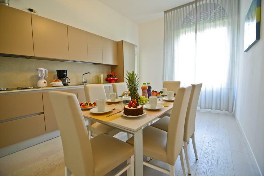 Residence La Fontaine Венеция-Лидо Экстерьер фото